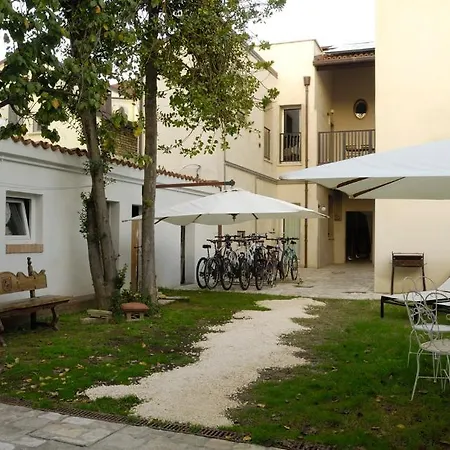 Bike On Ξενοδοχείο με διαμερίσματα Ραβένα